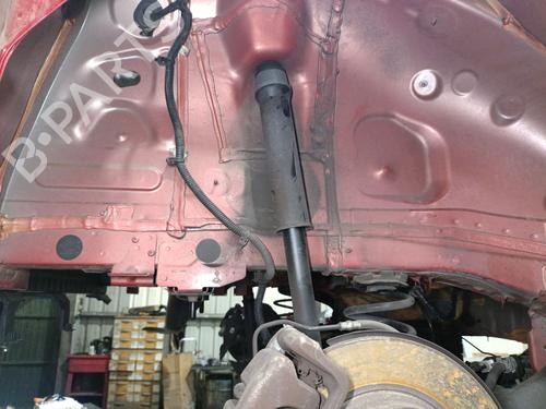 Used Right rear shock absorber Right rear shock absorber 38304665 38304665