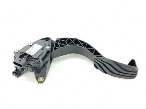 pedal-renault-clio-v-b7_-2019-36236511 main image