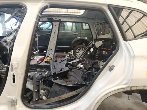 Used Rubber door seal BMW X1 (E84) sDrive 18 d (143 hp) 30382592