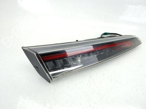 Feu de coffre gauche TOYOTA COROLLA Hatchback (_E21_, _EA1_, _EH1_) [2018-2026]  31902047