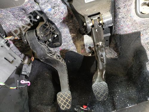 clutch-pedal-seat-ibiza-v-kj1-kjg-2017-35901112 main image
