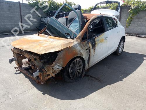 Left taillight OPEL ASTRA J (P10) 1.7 CDTI (68) | BP13880872C34 