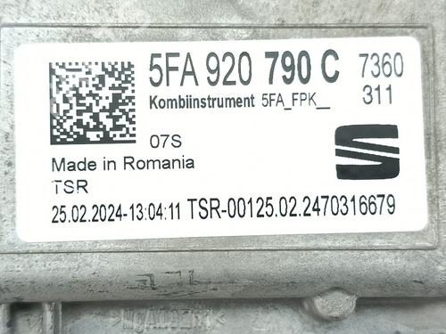 Instrument cluster SEAT LEON (KL1, KLG) 1.5 eTSI | BP32450495C47