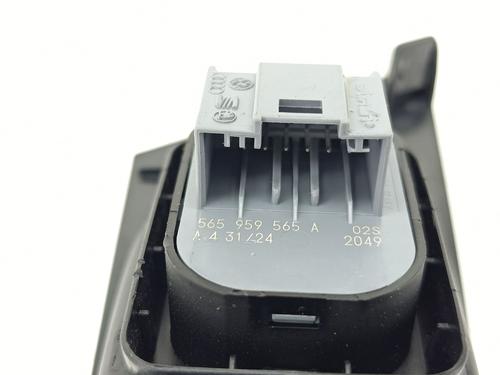 Left front window switch SKODA KAROQ (NU7, ND7) 2.0 TDI | BP29401283I27 