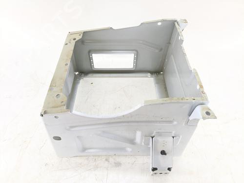 left-front-seat-mercedes-benz-sprinter-35-t-van-b907-b910-2018-39981341 main image