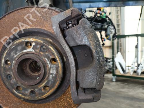 Used Right front brake caliper Right front brake caliper PEUGEOT 308 SW II (LC_, LJ_, LR_, LX_, L4_) 1.6 BlueHDi 120 (120 hp) 35950764 35950764