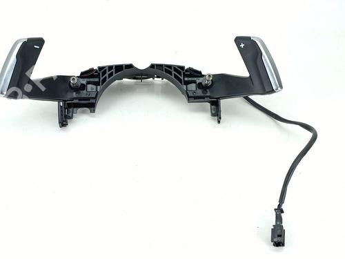 steering-wheel-controls-peugeot-3008-ii-suv-mc_-mr_-mj_-m4_-2016-37174039 main image