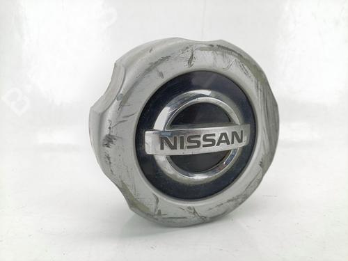 Used Hub cap NISSAN PICK UP (D22) 2.5 Di 4WD (133 hp) 26559741