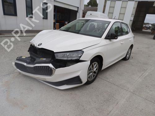 Middle console SKODA FABIA IV (PJ3) 1.0 MPI | BP38412056I22 - Image 11