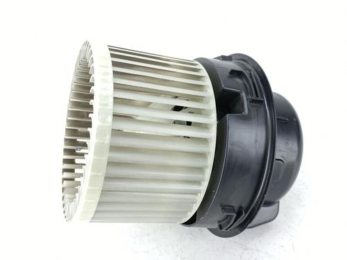 Used Heater blower motor Heater blower motor CITROËN C4 III (BA_, BB_, BC_) 1.2 PureTech 130 (BAHNSA, BAHNSB) (130 hp) 40595639 40595639