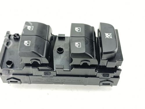 Used Left front window switch KIA CEED Sportswagon (CD) 1.0 T-GDI (120 hp) 29590128