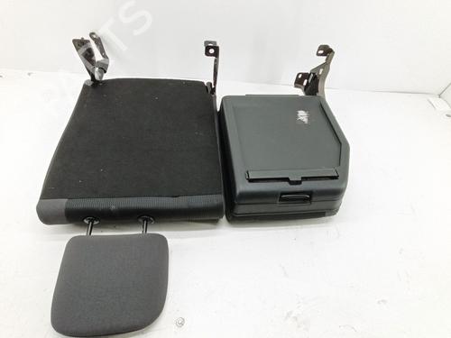 Right front seat NISSAN NT400 CABSTAR (F24M) | BP36404042C16 - Image 8