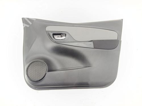 Used Front right panel TOYOTA YARIS (_P13_) 1.5 Hybrid (NHP130_, NHP130) (101 hp) 31352999