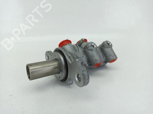 Used Brake master cylinder PEUGEOT 208 II (UB_, UP_, UW_, UJ_) [2019-2025]  25876051