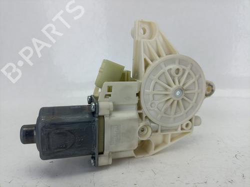 Used Right front window motor MERCEDES-BENZ C-CLASS (W204) [2007-2015]  25878431
