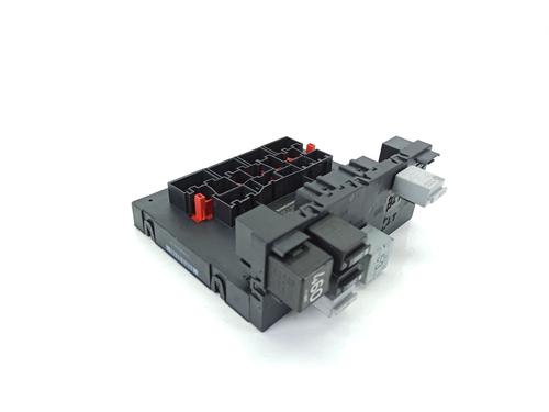 Used Fuse box AUDI A3 Sportback (8PA) 2.0 TDI 16V (140 hp) 16174124
