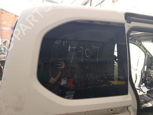 Used Rear right quarter glass Rear right quarter glass 38873898 38873898