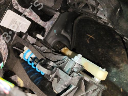 Clutch pedal PEUGEOT 208 II (UB_, UP_, UW_, UJ_) 1.2 PureTech 75 | BP30168752I13