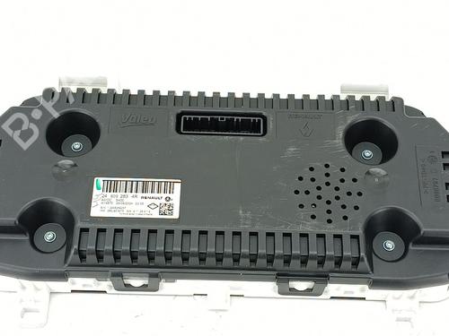 Cockpit RENAULT CAPTUR II (HF_) TCe 90 (HFM6) | BP29750111C47