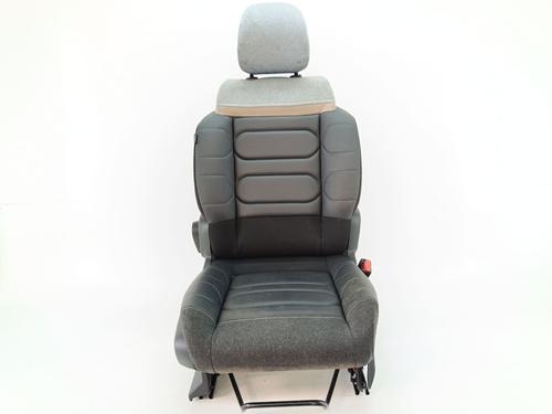 Used Right front seat Right front seat CITROËN C3 AIRCROSS II (2R_, 2C_) 1.5 BlueHDi 120 (2CYHXX) (120 hp) 34649211 34649211