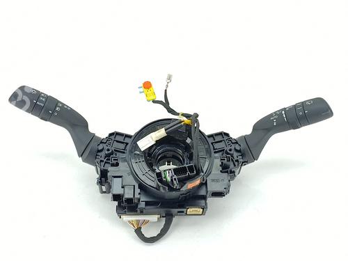 Used Switch Switch TOYOTA YARIS (_P21_, _PA1_, _PH1_) 1.5 (MXPA11) (125 hp) 32695762 32695762