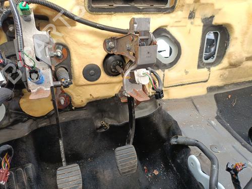 Used Break pedal Break pedal 36993772 36993772