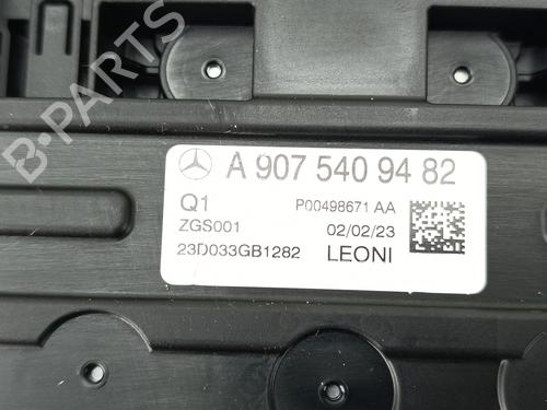Fuse box MERCEDES-BENZ SPRINTER 3,5-t Van (B907, B910) 315 CDI RWD (907.631, 907.633, 907.635, 907.637) | BP39714720E1 - Image 2