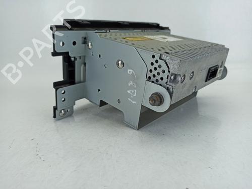 Radio SUZUKI GRAND VITARA II (JT, TE, TD) 1.9 DDiS All-wheel Drive (JT419, TD44, JB419WD, JB419XD,... | BP13335667E6 