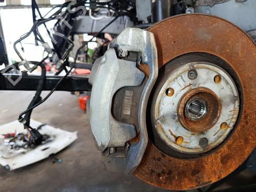 Used Left front brake caliper Left front brake caliper CITROËN C3 AIRCROSS II (2R_, 2C_) 1.5 BlueHDi 120 (2CYHXX) (120 hp) 34649189 34649189