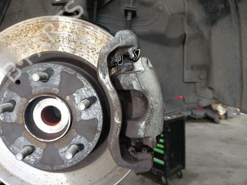 Used Right front brake caliper Right front brake caliper MAZDA CX-3 (DK) 2.0 SKYACTIV-G (DK5W, DK6W) (120 hp) 36434672 36434672