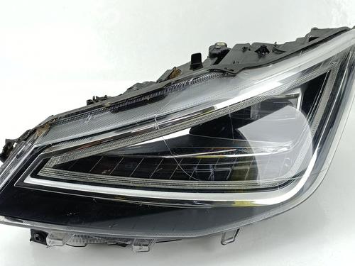 Used Left headlight SEAT ARONA (KJ7, KJP) 1.0 TSI (95 hp) 32439982