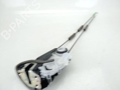 rear-left-lock-toyota-yaris-_p21_-_pa1_-_ph1_-2020-34722171 main image