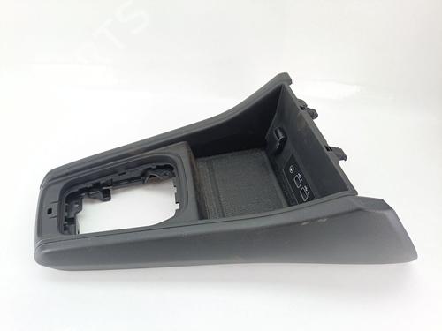 middle-console-renault-captur-ii-hf_-2020-37692211 main image