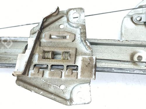 Rear left window mechanism SUZUKI GRAND VITARA II (JT, TE, TD) 1.9 DDiS All-wheel Drive (JT419, TD44, JB419WD, JB419XD,... | BP28318922C24 