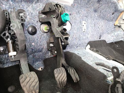 bremsepedal bremsepedal 38303119 38303119