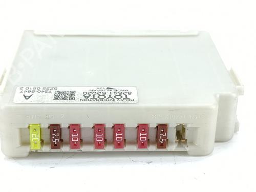 Fuse box TOYOTA YARIS (_P13_) 1.0 (KSP130) | BP30850327E1
