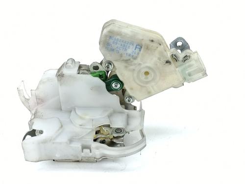 front-right-lock-nissan-nt400-cabstar-f24m-2009-36435503 main image