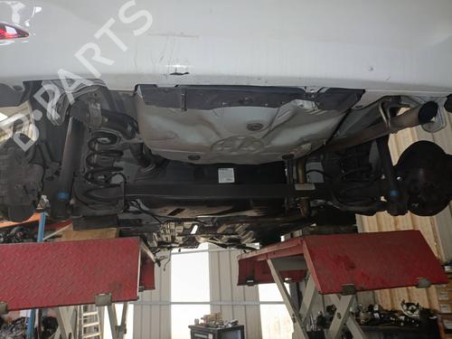 Used Rear axle TOYOTA YARIS (_P13_) 1.4 D (NLP130_, NLP130) (90 hp) 26548130