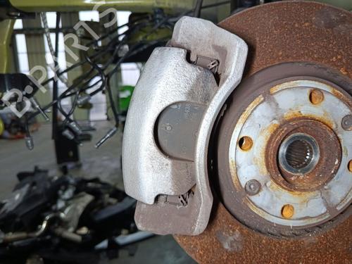 Used Left front brake caliper Left front brake caliper PEUGEOT 208 II (UB_, UP_, UW_, UJ_) 1.2 PureTech 100 (101 hp) 32411645 32411645