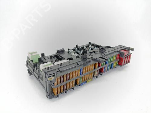 Used Fuse box BMW X5 (E53) 4.4 i (286 hp) 25876316