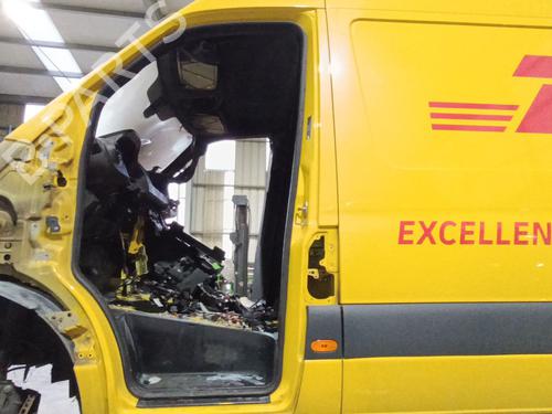 Gummiliste Gummiliste MERCEDES-BENZ SPRINTER 3,5-t Van (B907, B910) 315 CDI RWD (907.631, 907.633, 907.635, 907.637) (150 hp) 39668727 39668727