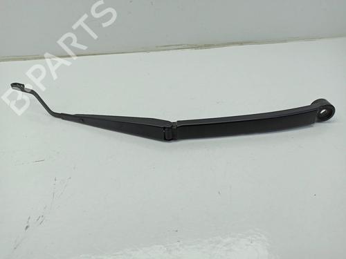 Used Front windshield wiper arm TOYOTA HILUX VIII Pickup (_N1_) [2015-2025]  9148650