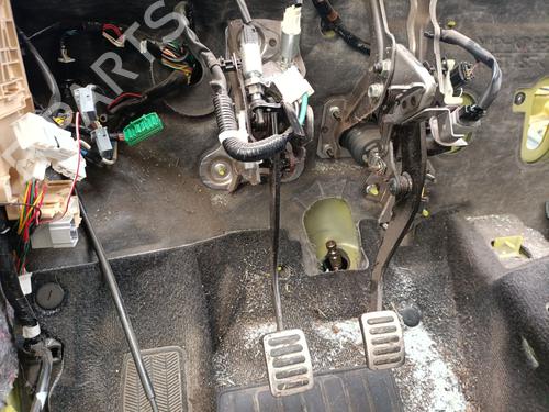 Used Clutch pedal Clutch pedal SUZUKI SWIFT V (AZ) 1.4 Sport (A2L414, ZC33S) (140 hp) 36448616 36448616