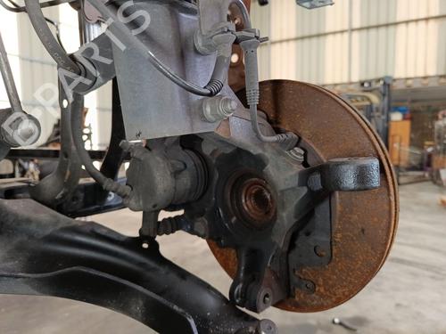 Used Right front steering knuckle RENAULT CAPTUR I (J5_, H5_) 0.9 TCe 90 (90 hp) 32516498