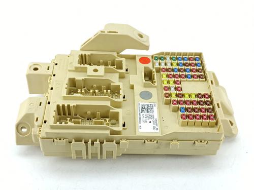 Used Fuse box Fuse box 38287180 38287180