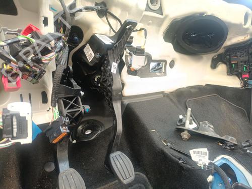 Pedal freno PEUGEOT 2008 II (UD_, US_, UY_, UJ_, UR_, UC_) 1.2 PureTech 100 (USHNK) (101 hp) 32133504