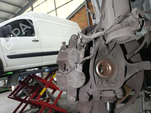 Right front brake caliper VW CRAFTER Van (SY_, SX_) 2.0 TDI FWD (SYB, SYC, SYD) | BP39883650M104 - Image 3