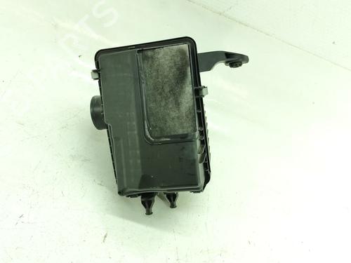 Used Air filter box NISSAN QASHQAI II (J11, J11_) 1.3 DIG-T (140 hp) 30685714