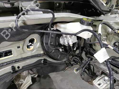 Used Servo brake Servo brake PEUGEOT 208 II (UB_, UP_, UW_, UJ_) 1.2 PureTech 100 (101 hp) 39430898 39430898