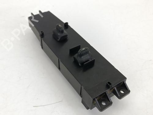 Used Right front window switch JEEP CHEROKEE (XJ) [1983-2001]  25877384